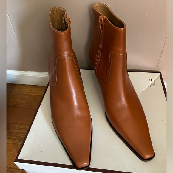 NEW - COACH - ALEXIS BABY CALF BOOTS - TAN/BROWN - SIZE: 8 - Picture 10 of 13